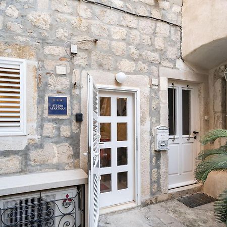 Lovely Holiday House Othello Next To The Buza Beach Ντουμπρόβνικ Εξωτερικό φωτογραφία