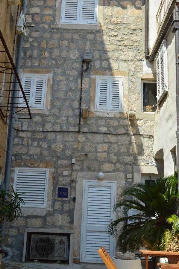 Lovely Holiday House Othello Next To The Buza Beach Ντουμπρόβνικ Εξωτερικό φωτογραφία