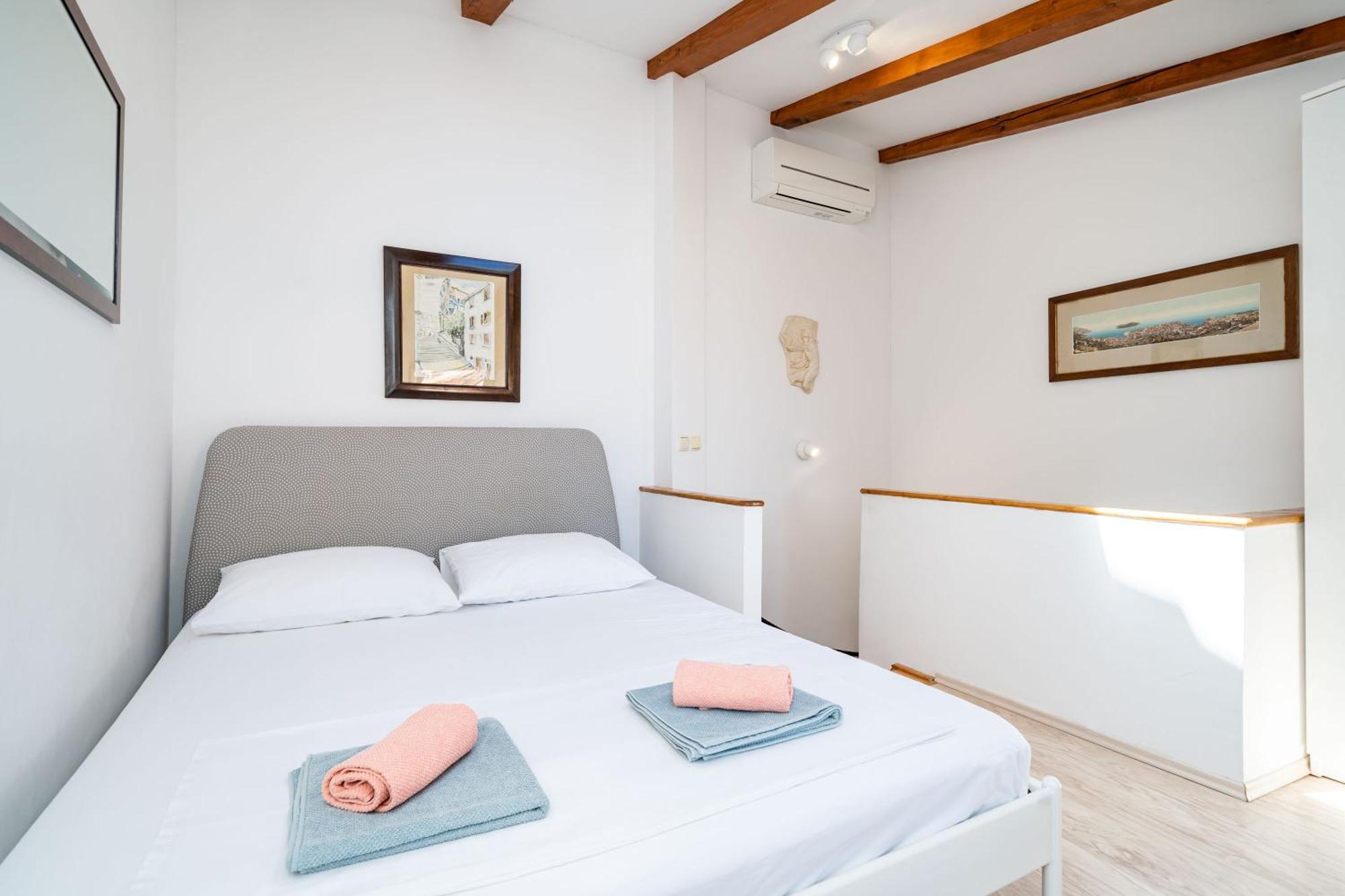 Lovely Holiday House Othello Next To The Buza Beach Ντουμπρόβνικ Εξωτερικό φωτογραφία