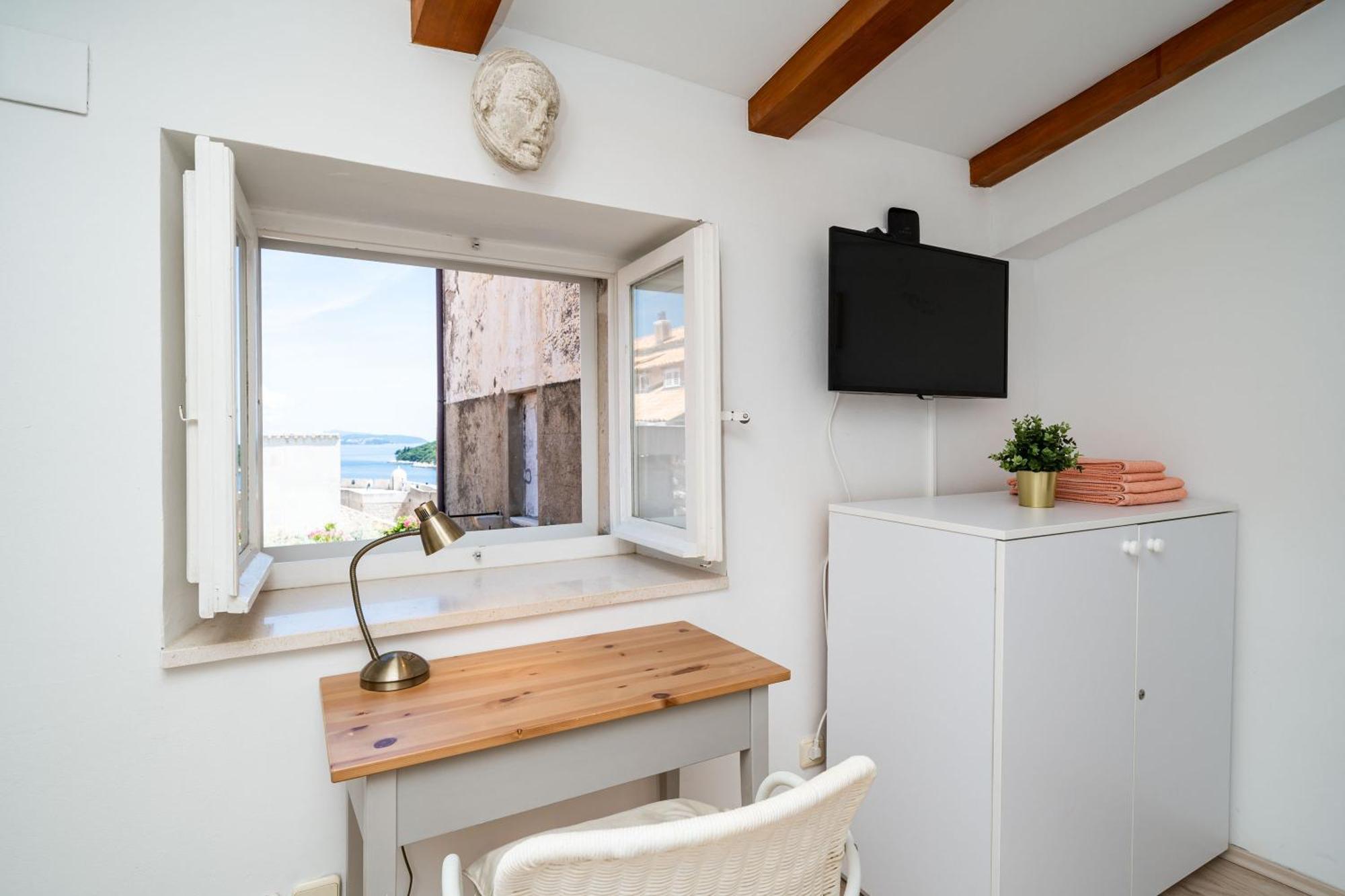 Lovely Holiday House Othello Next To The Buza Beach Ντουμπρόβνικ Εξωτερικό φωτογραφία